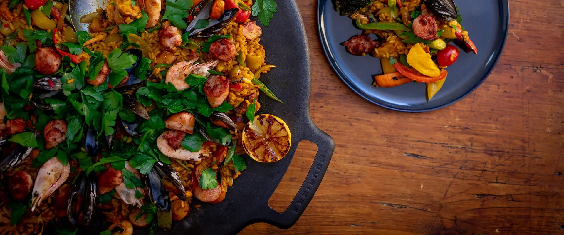 Korv-paella med chorizo och skaldjur