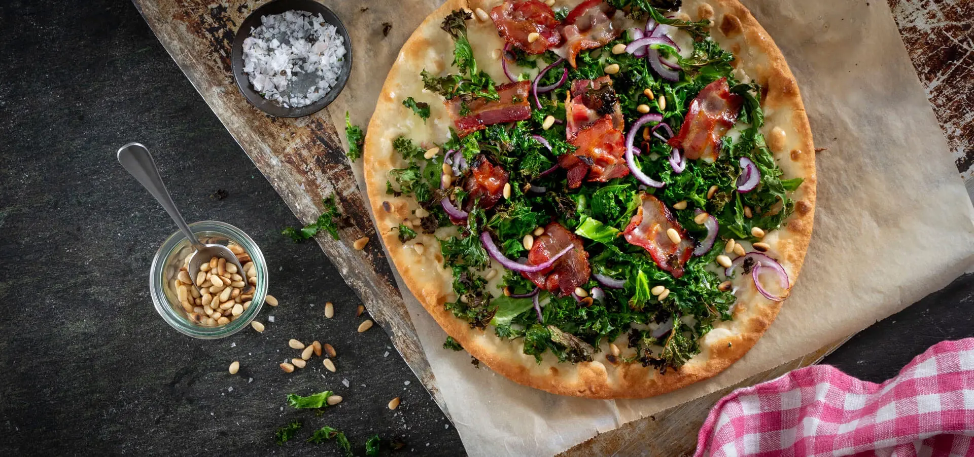 Grönkålspizza med bacon
