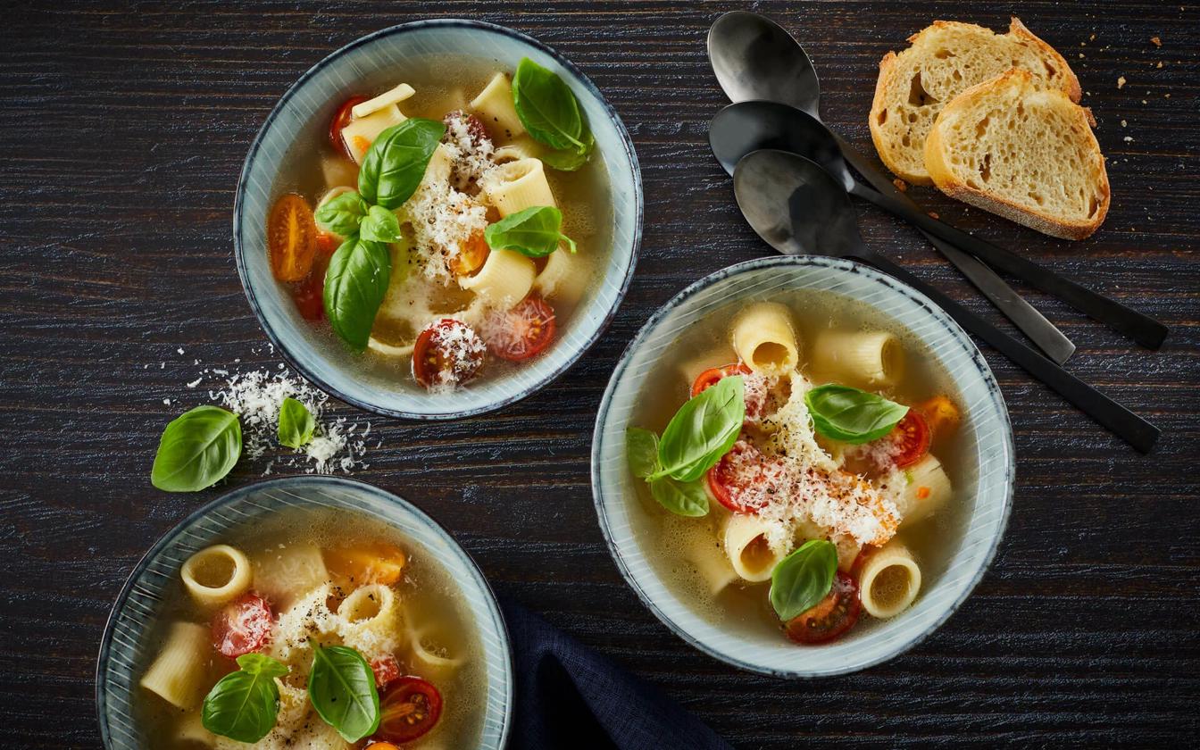 Oksekødssuppe med pasta