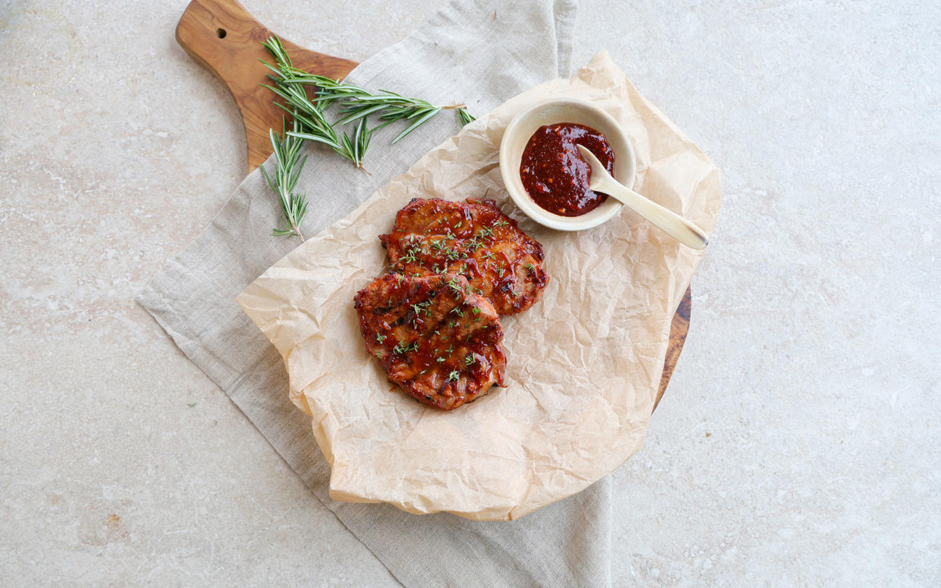 Grillet nakkekotelet i sweet barbecue marinade