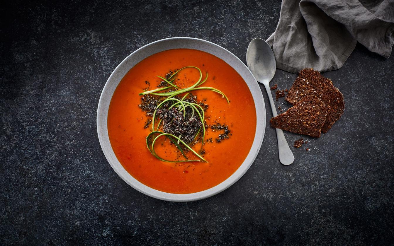 Spicy tomatsuppe med quinoa