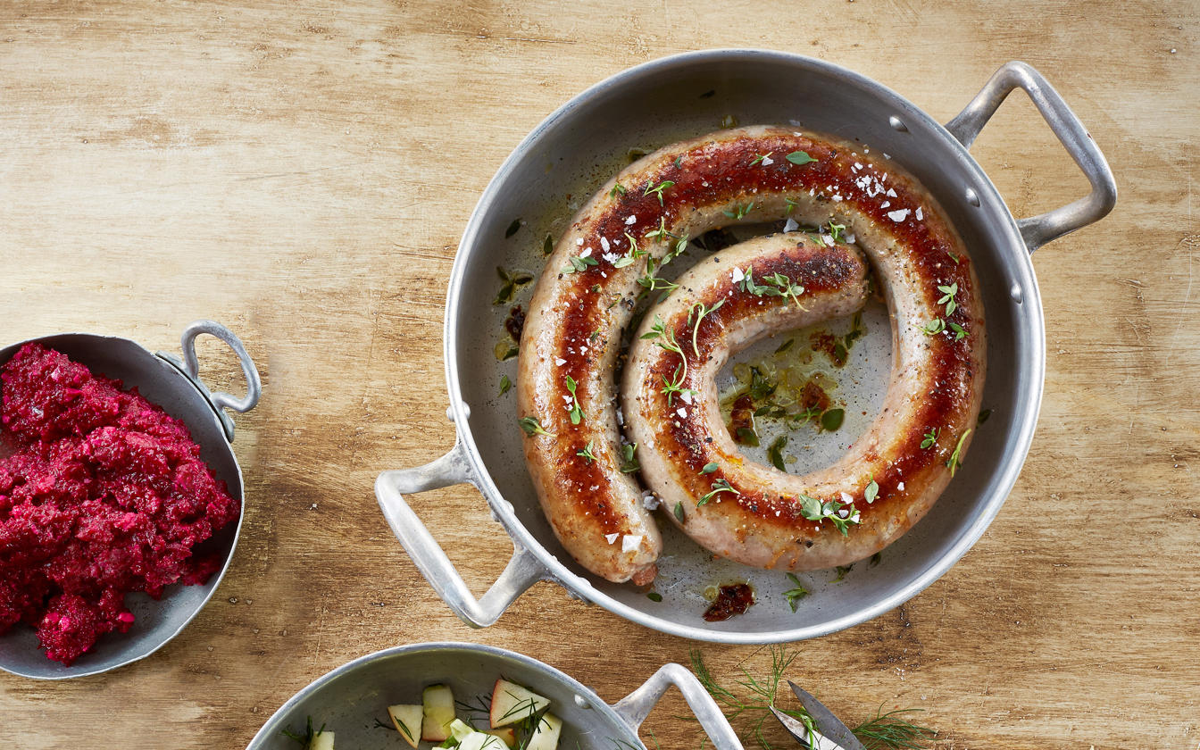 Medister med rødbedepesto