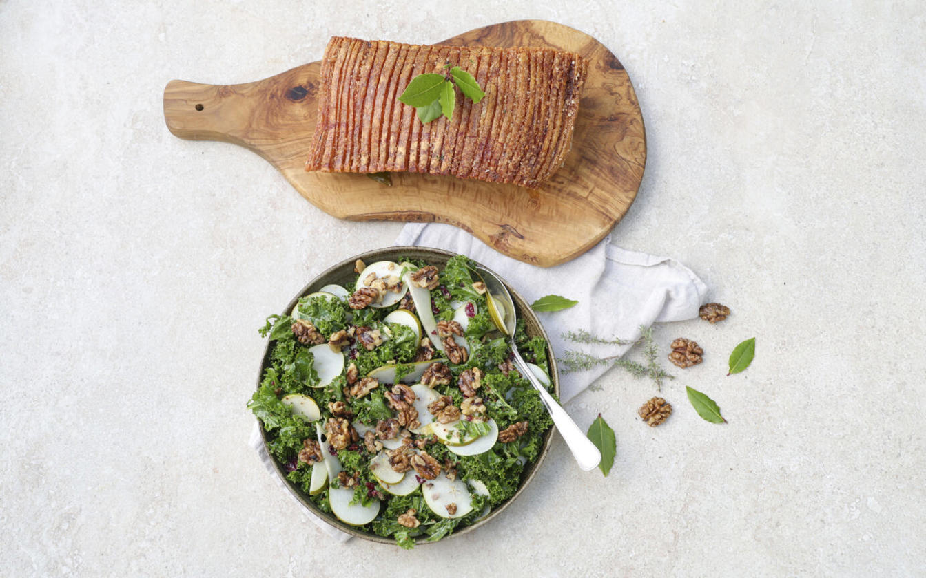Krogmodnet flæskesteg med sprød salat