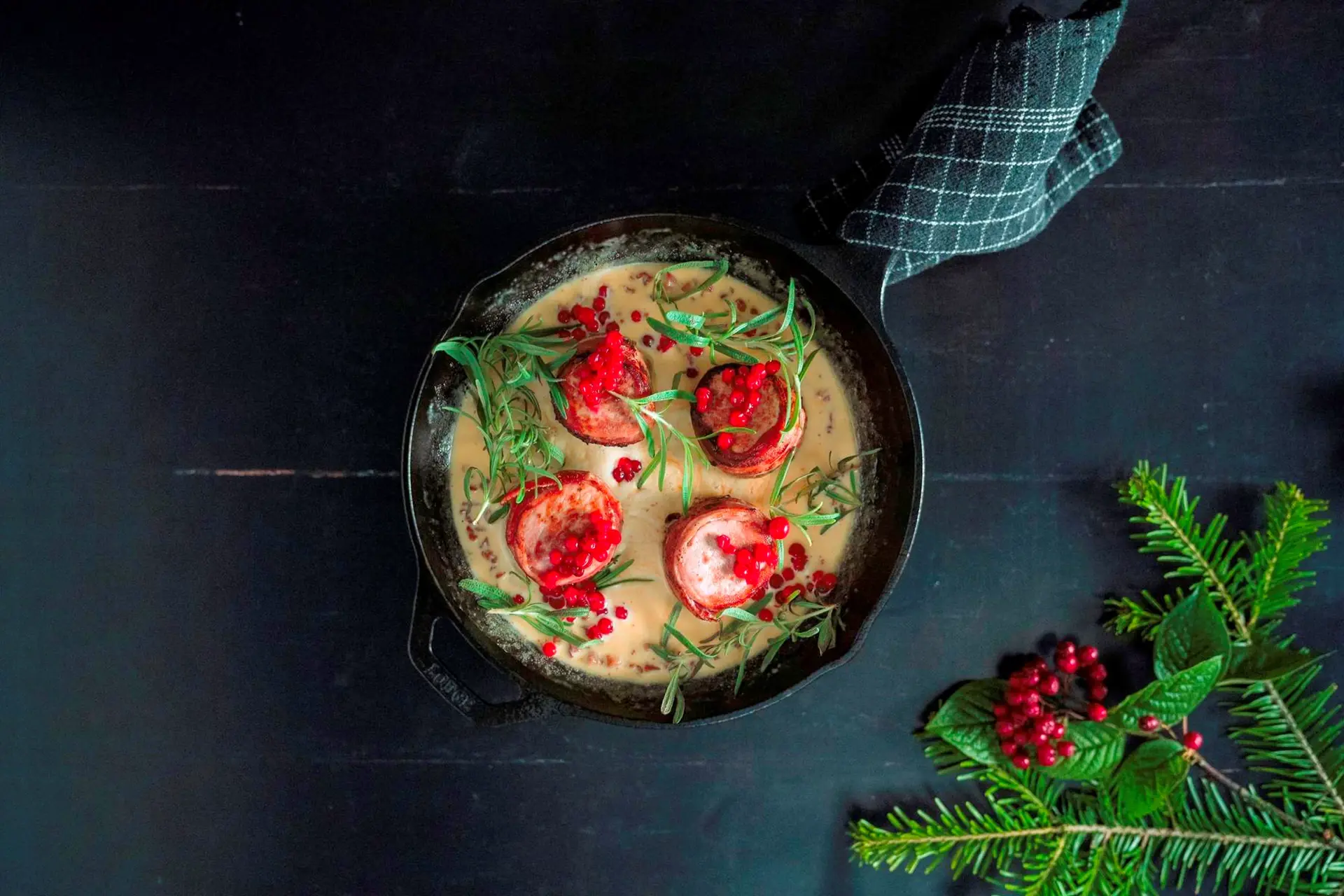 Schweinefilet mit Bacon in Pilz-Sahnesauce