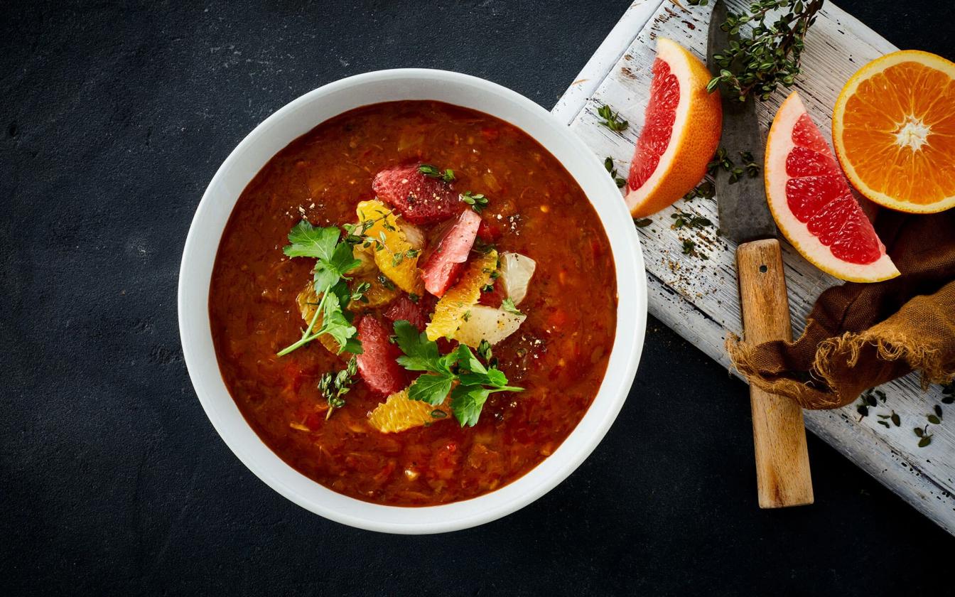 Gullaschsuppe med citrusfrugter