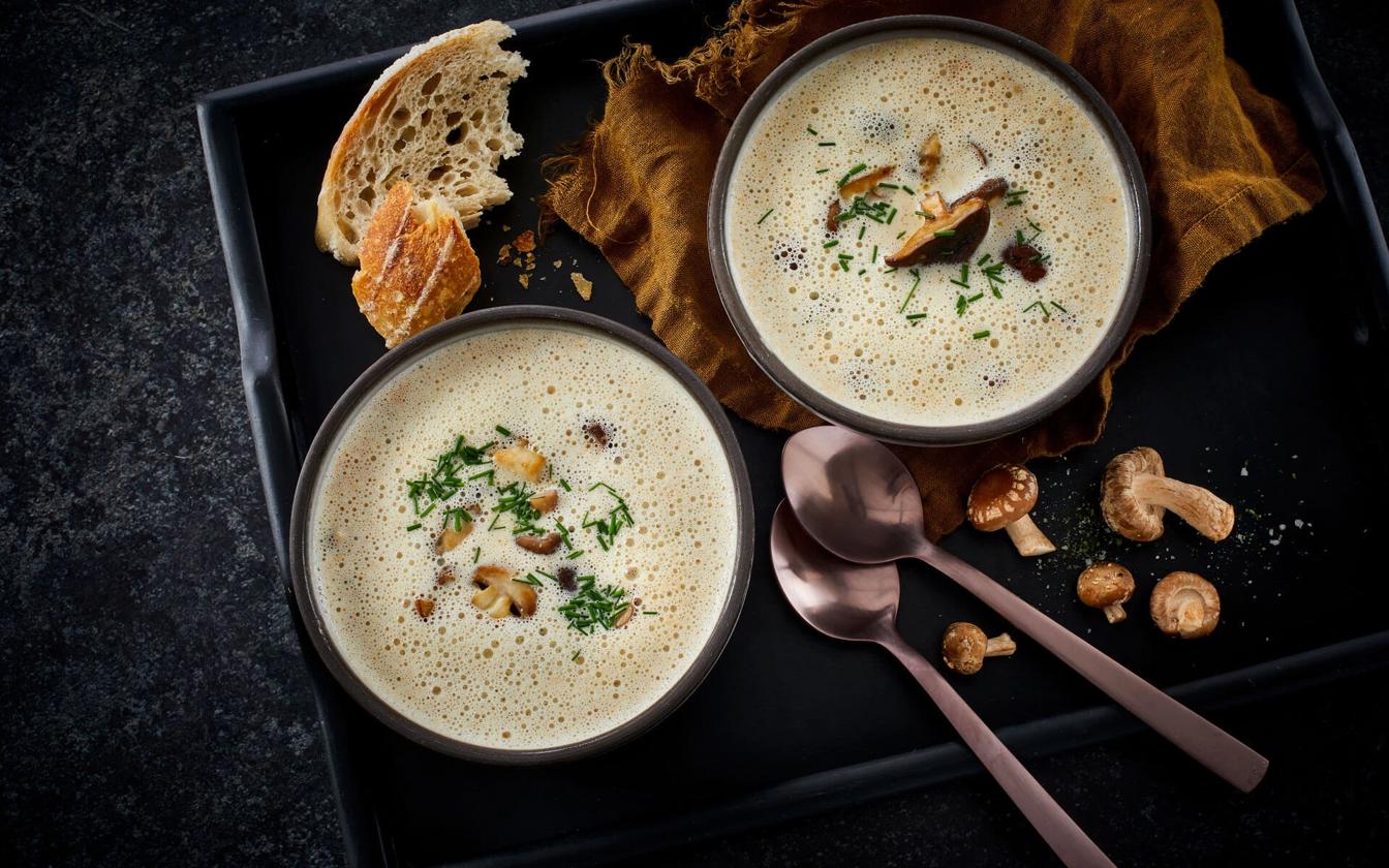Cremet svampesuppe