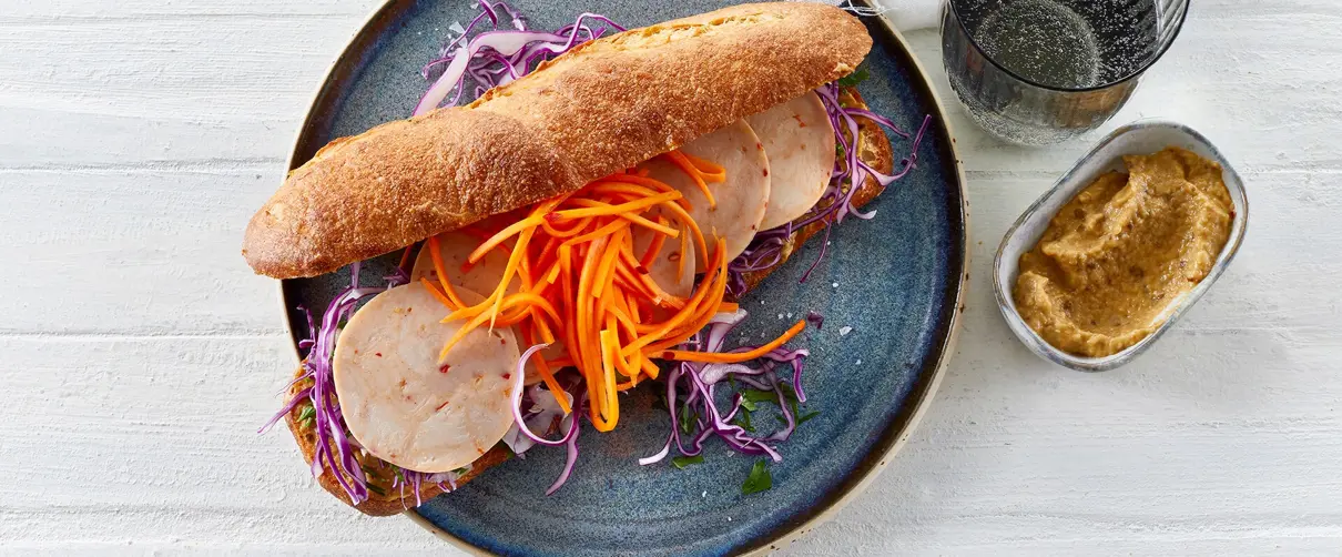 Sandwich med chilisyltede gulerødder