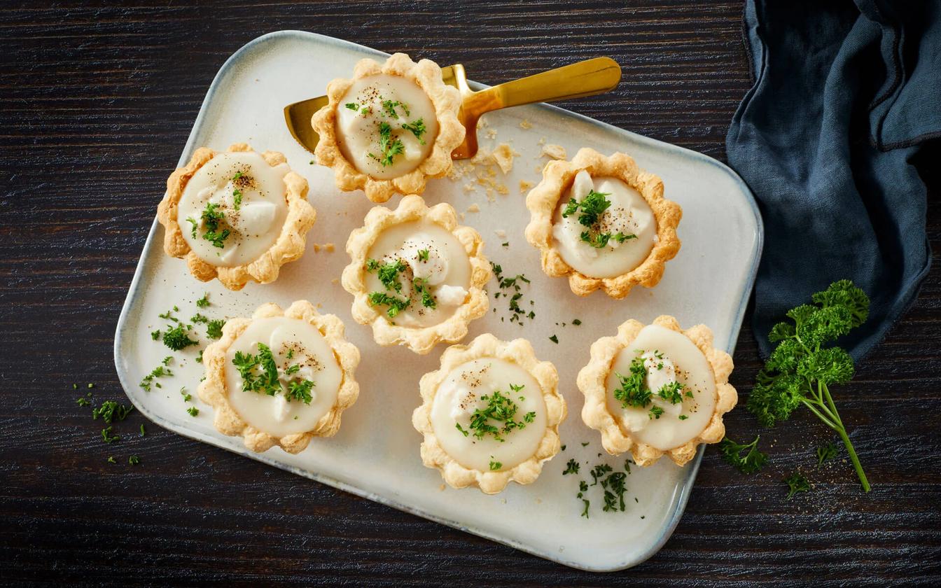 Nemme tarteletter med kyllingefilet