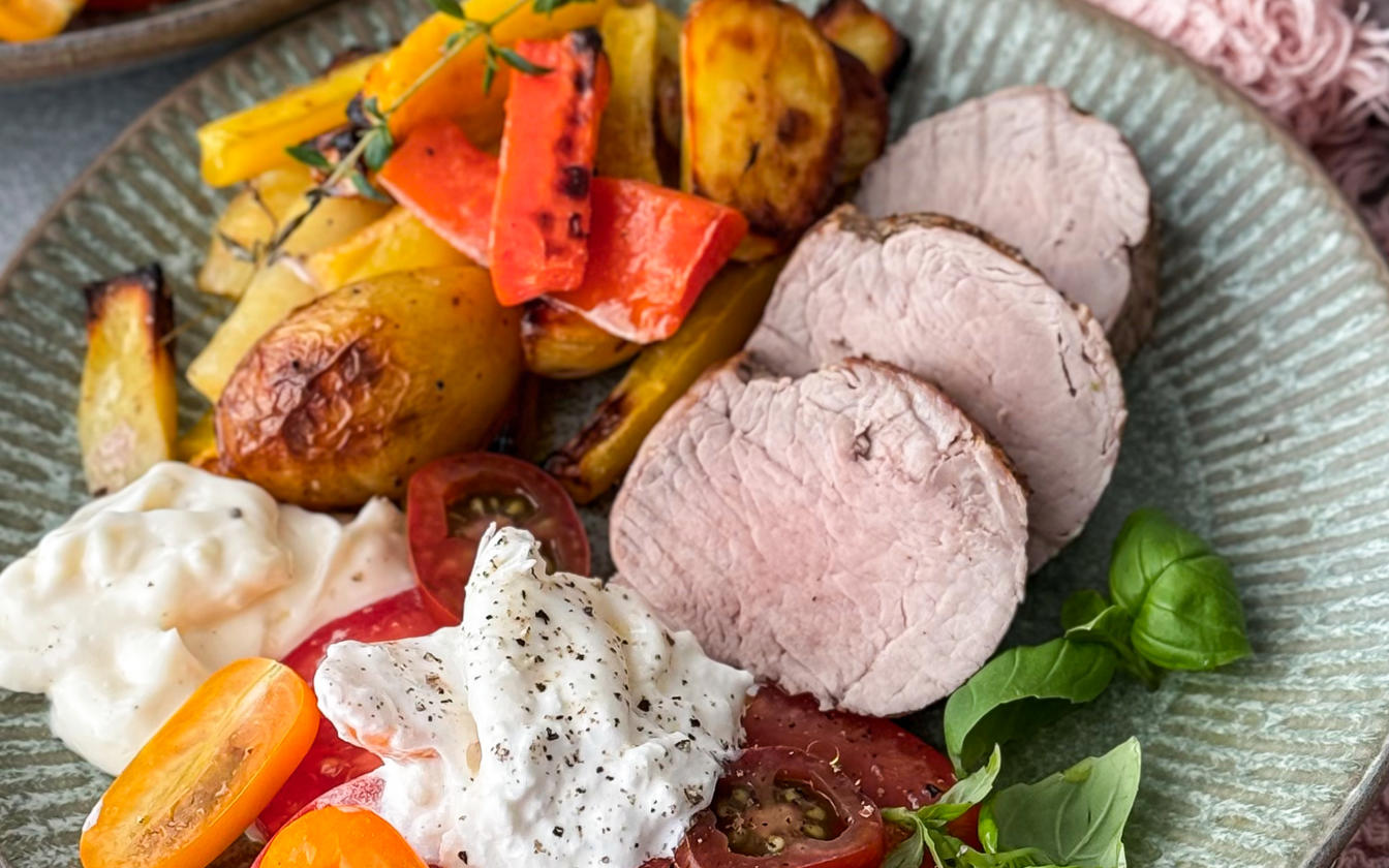 Svinemørbrad med ovnbagte rodfrugter