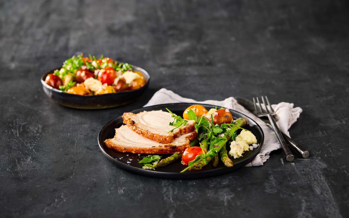 Flæskesteg med grillede asparges