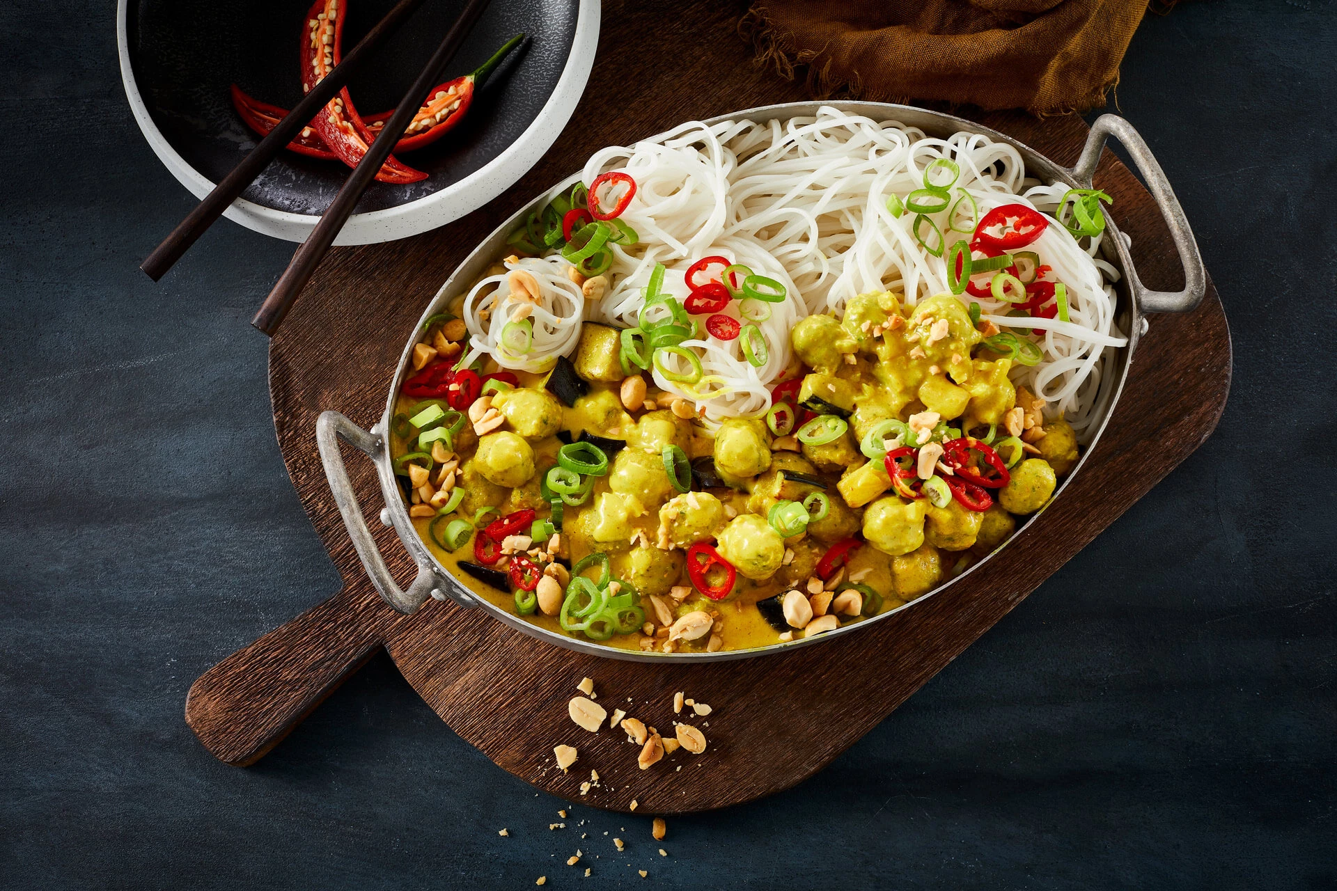 Kødboller i spicy karrysauce