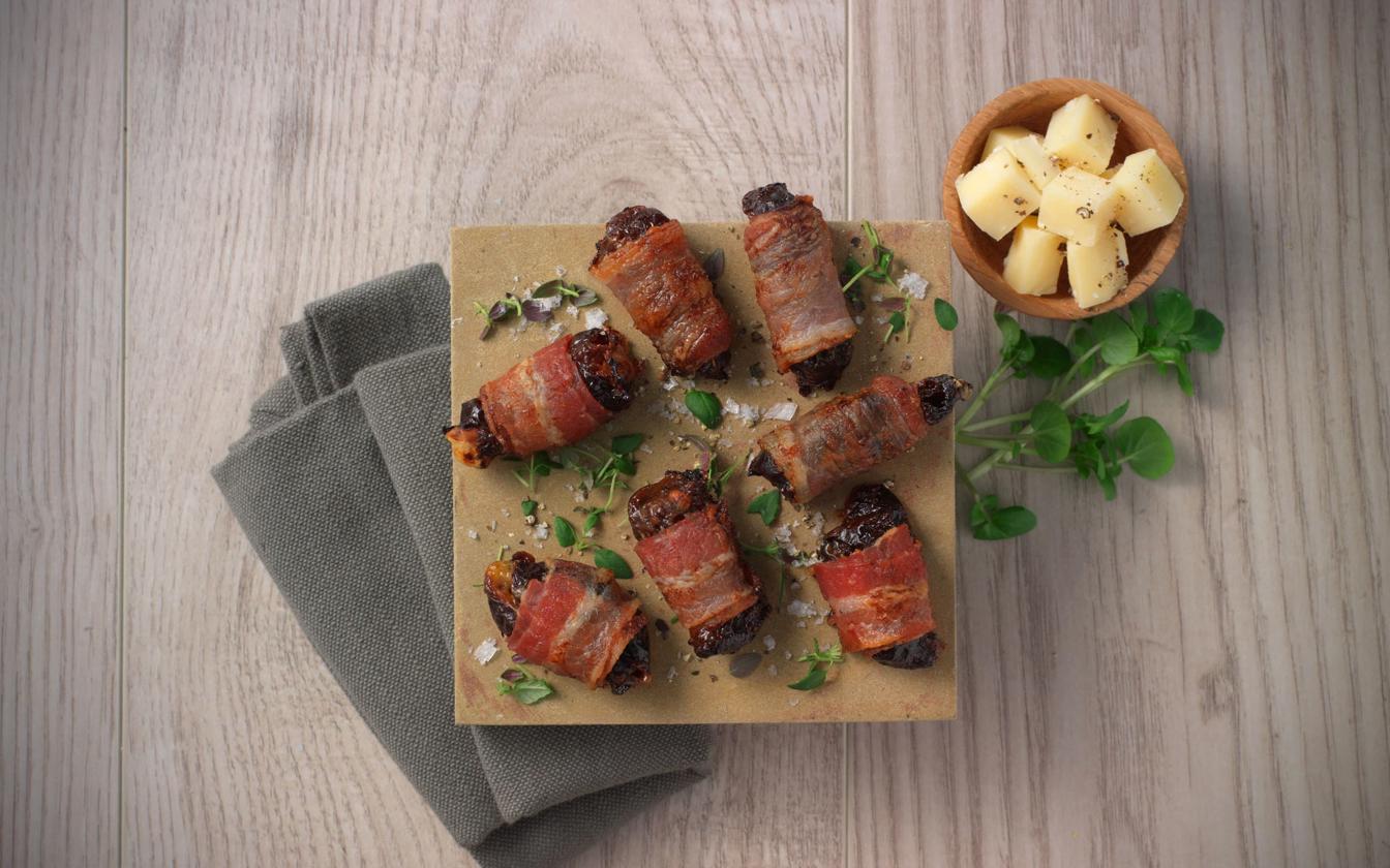Svesker med bacon