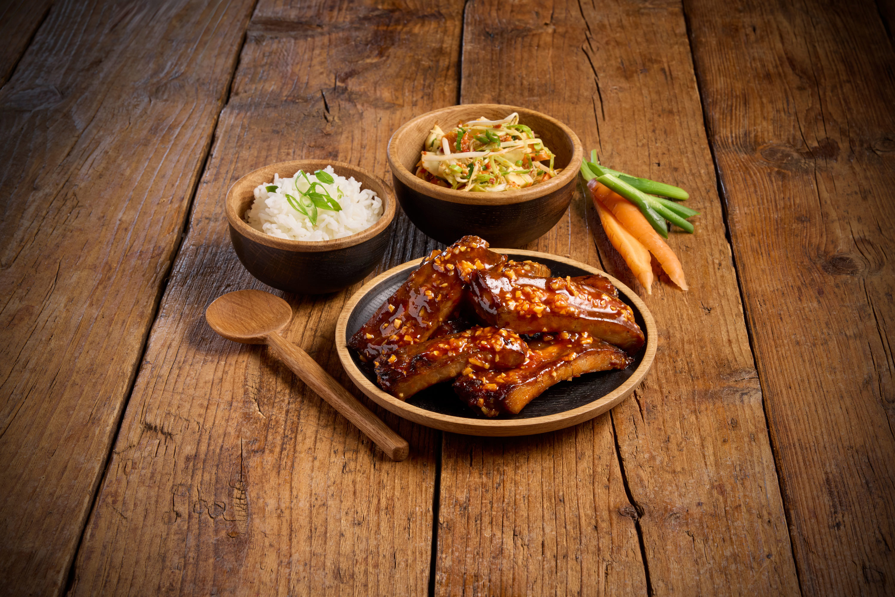 Sticky spicy spareribs