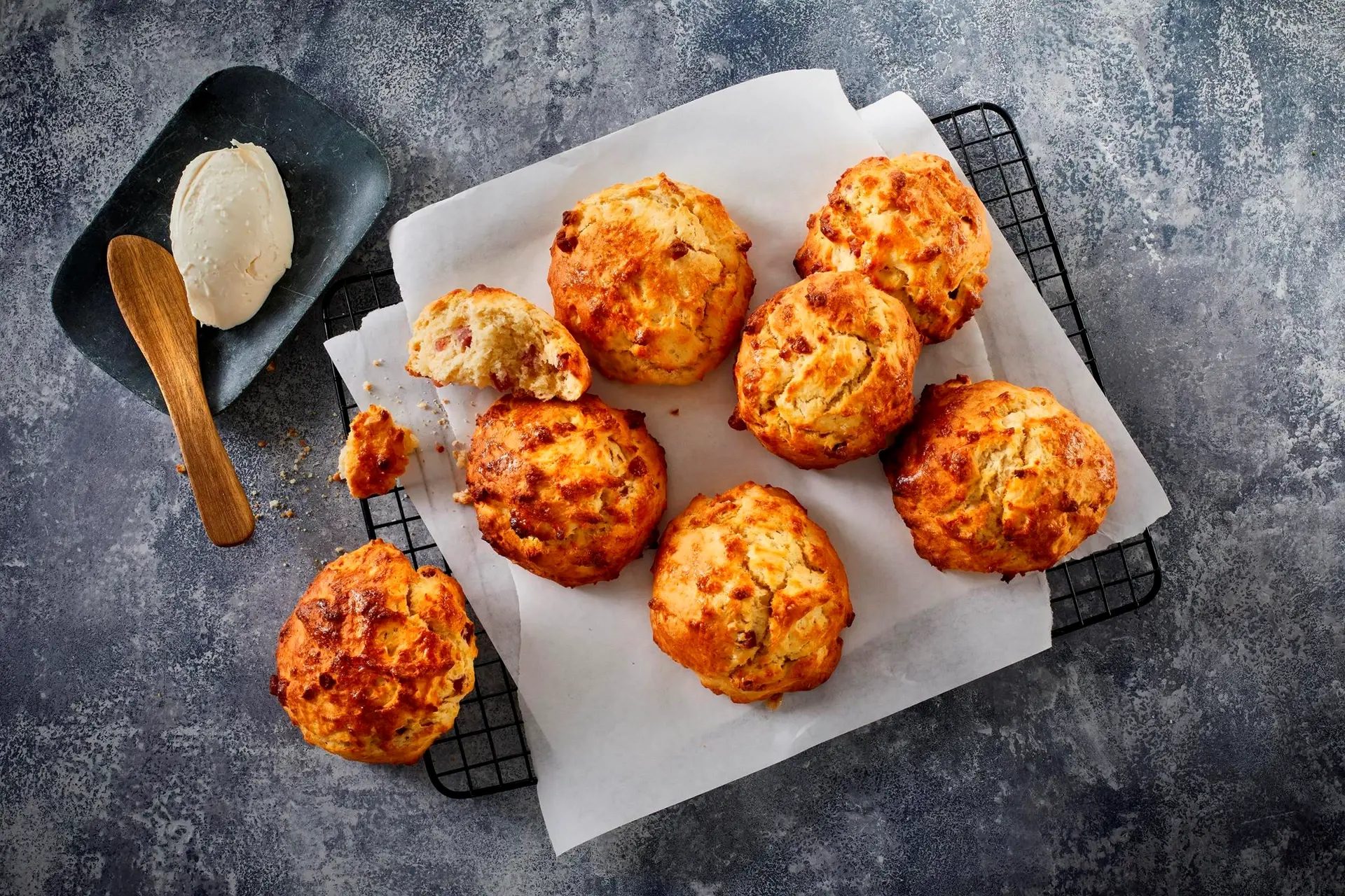 Baconscones