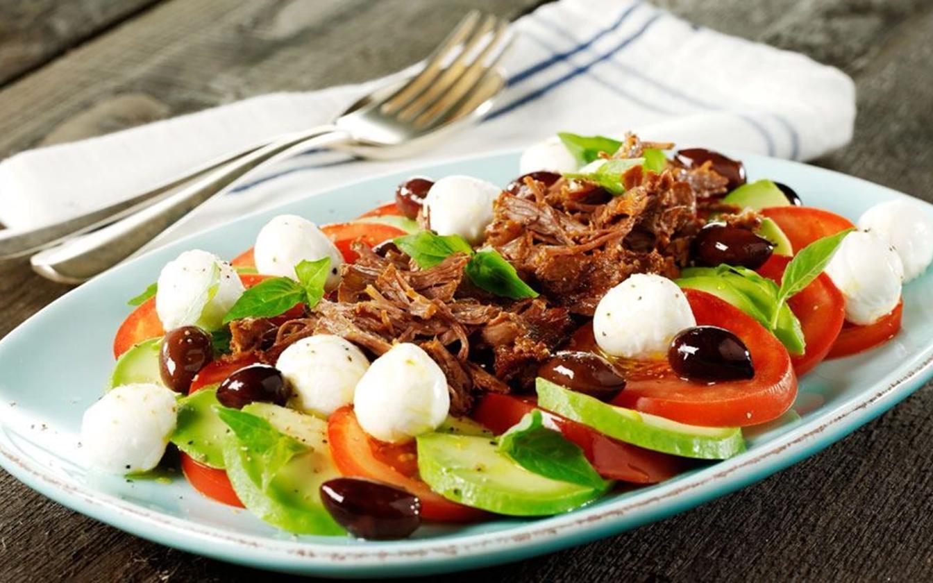 Capresesallad med pullef beef