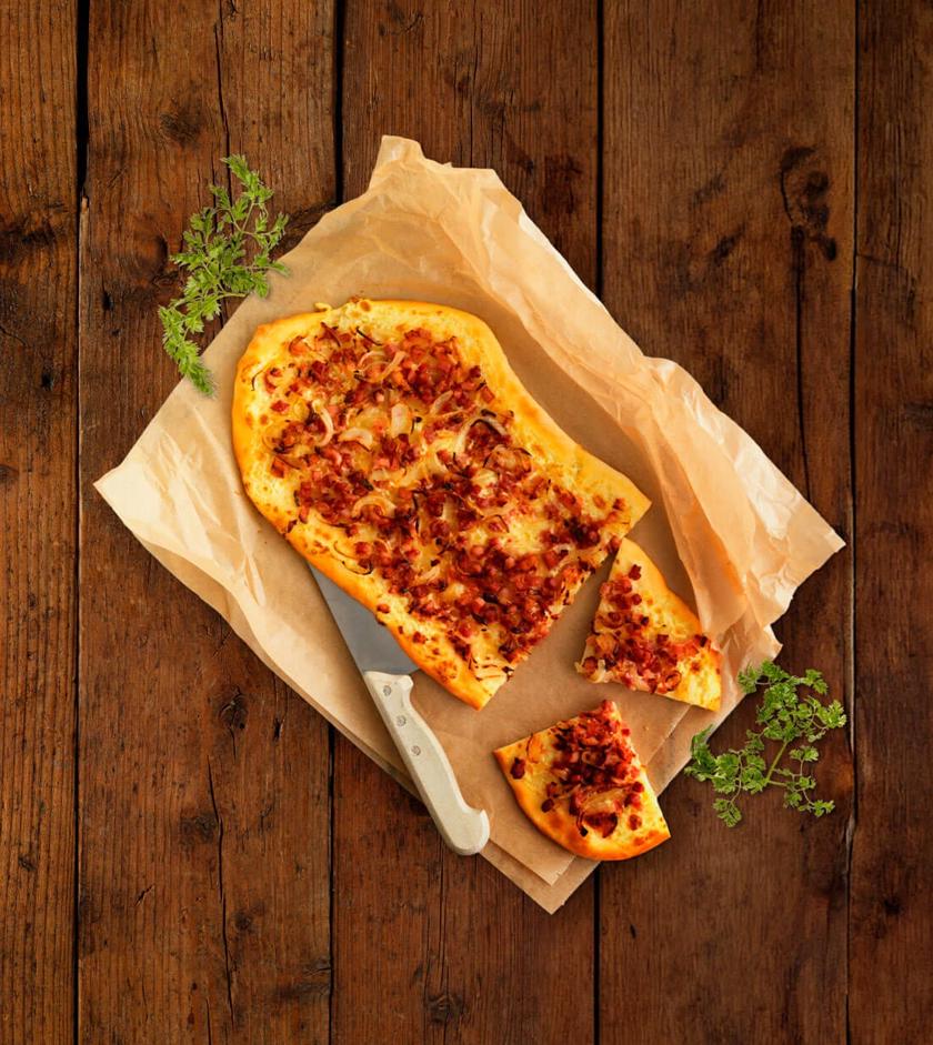 Højreb af kalvefilet med bacon serveret med spidskål - Danish Crown