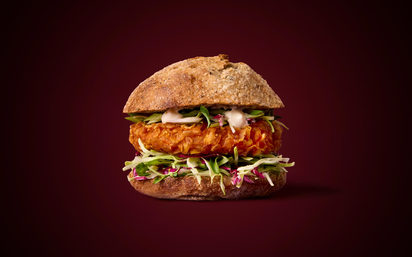 Grov Crispy Chicken burger med aioli