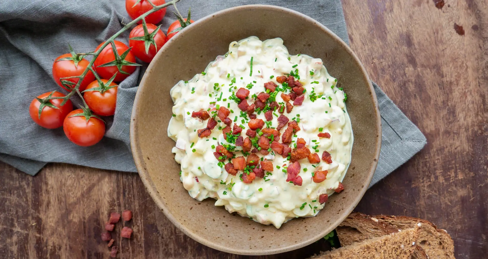 Æggesalat med bacon