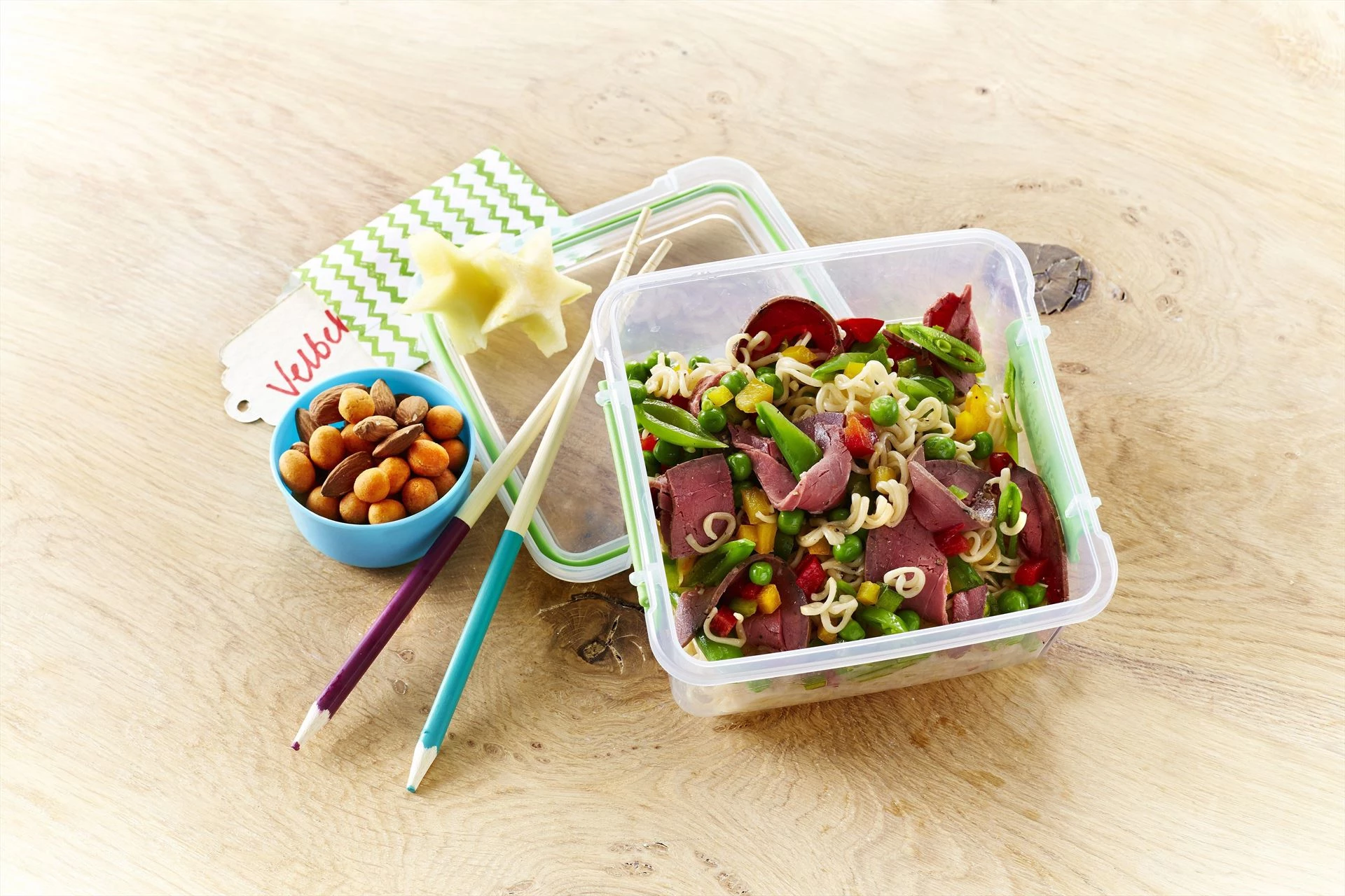 Nudelsalat med roastbeef