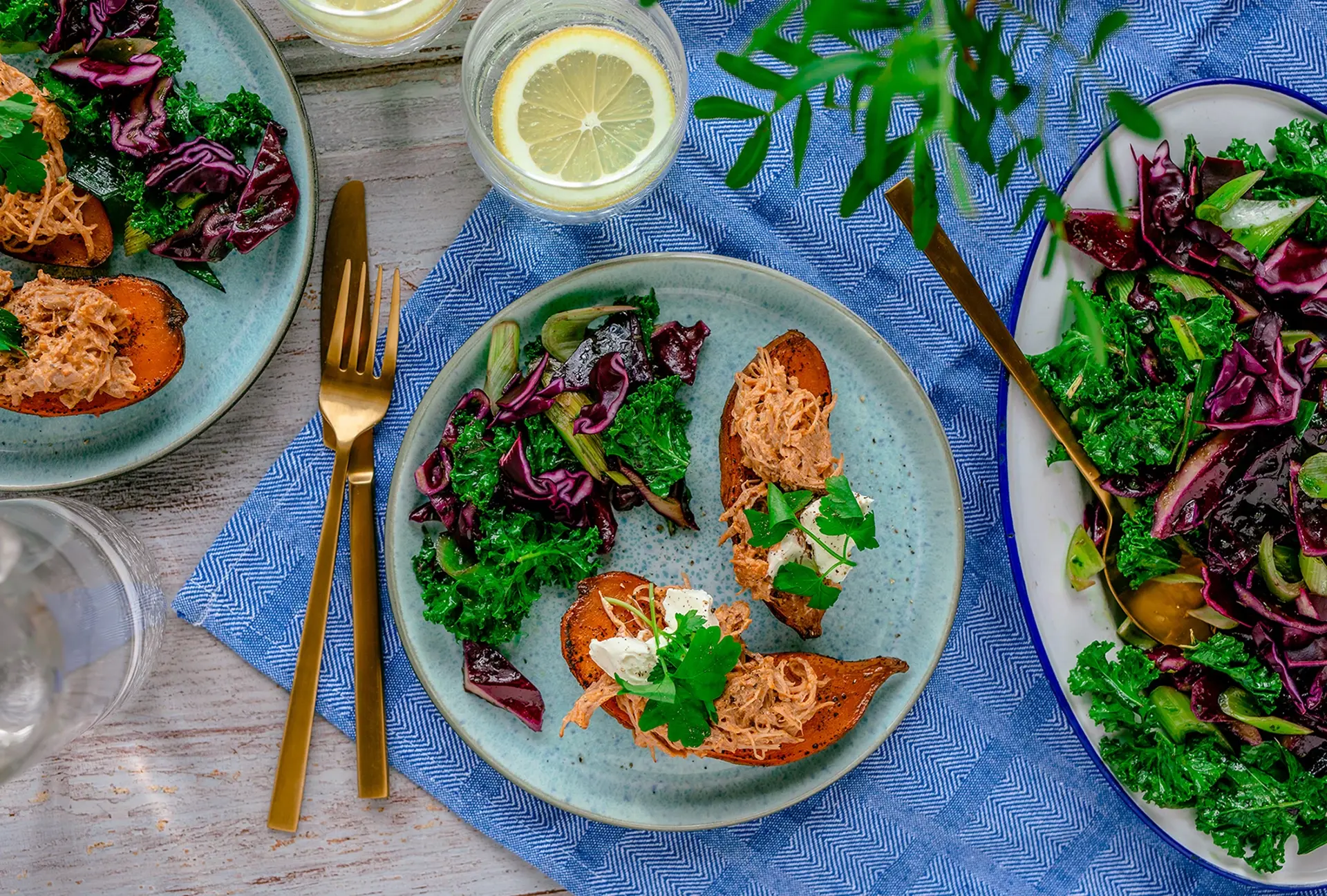 Bakad sötpotatis med pulled turkey