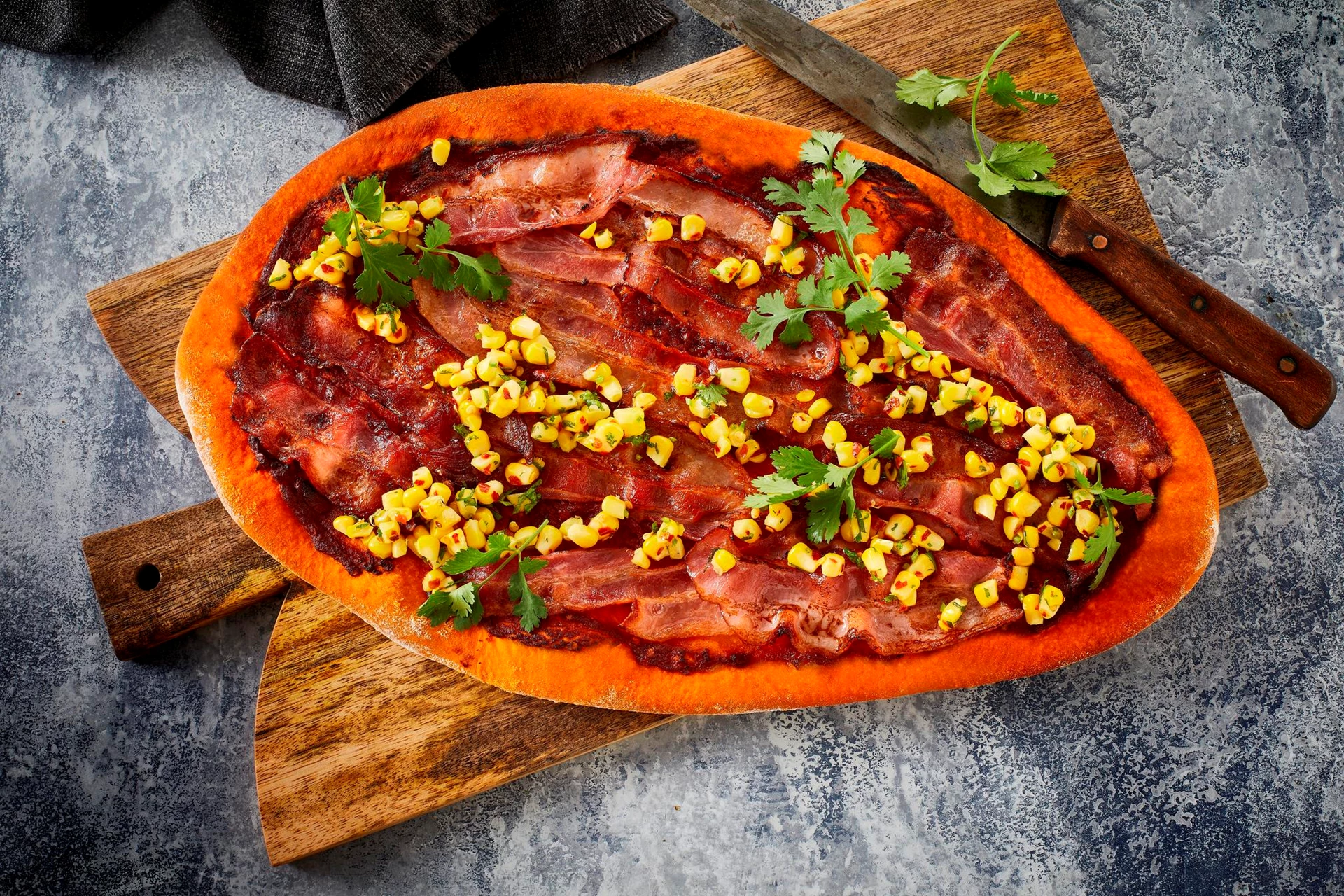 Mexican style pizza med bacon