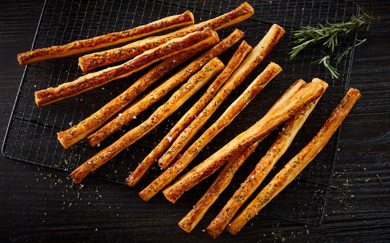 Butterdejsstænger med krydderier