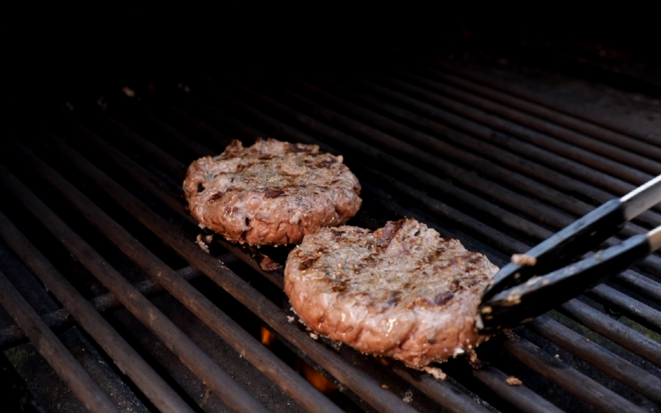 Hakkebøf på grill