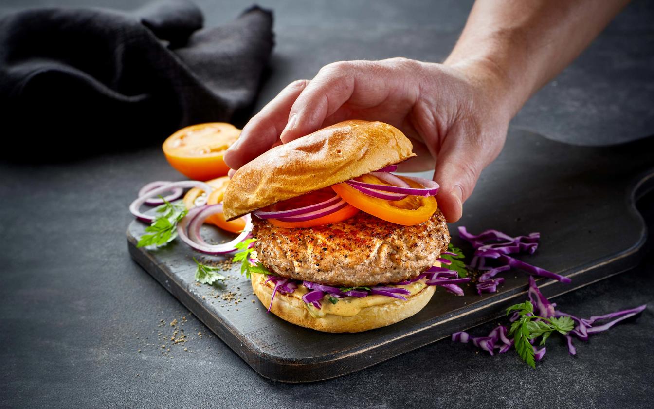Burger med hakket grisekød