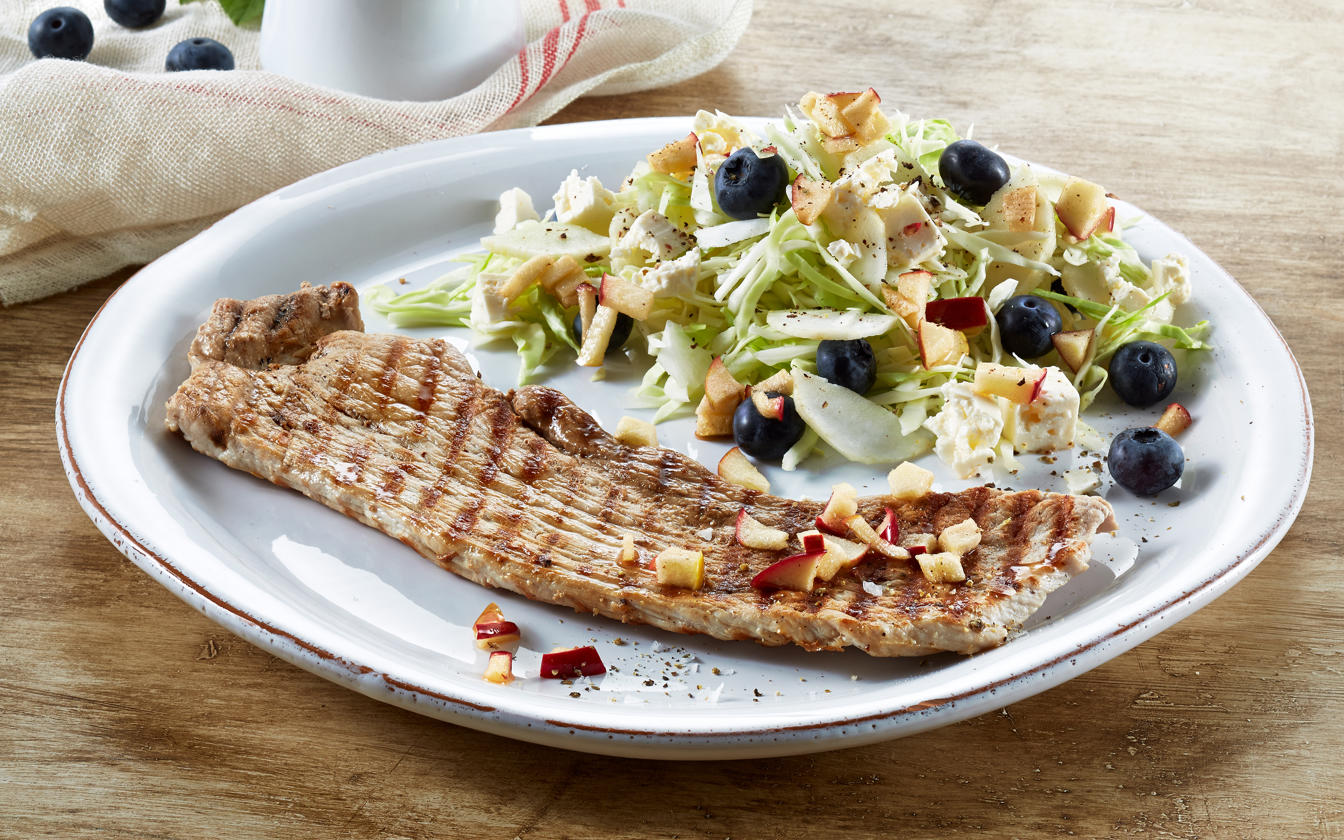 Grillede skinkeschnitzler med jordskokkesalat