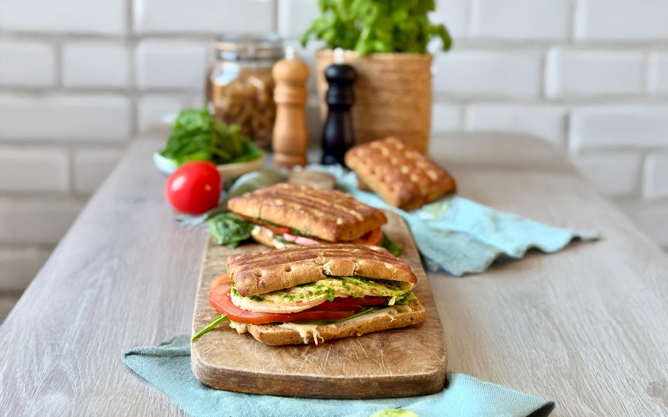 Panini med kylling og pesto