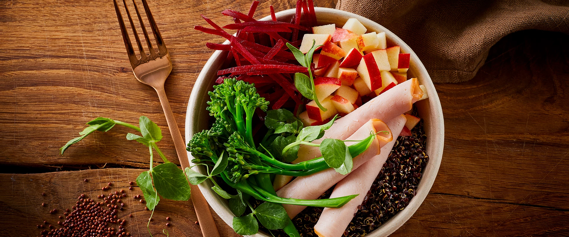 Quinoa bowl med kalkunbryst