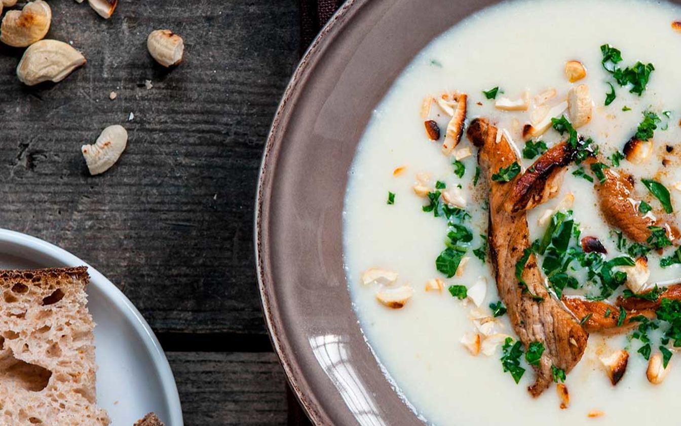 Persillerodssuppe med minutstrimler