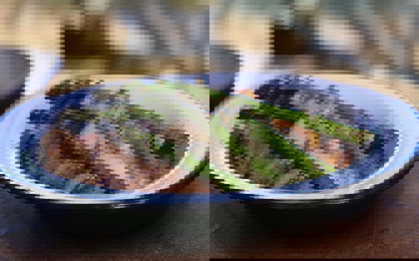 Grillet kalvekotelet med Veloté Sauce med kapers og citron