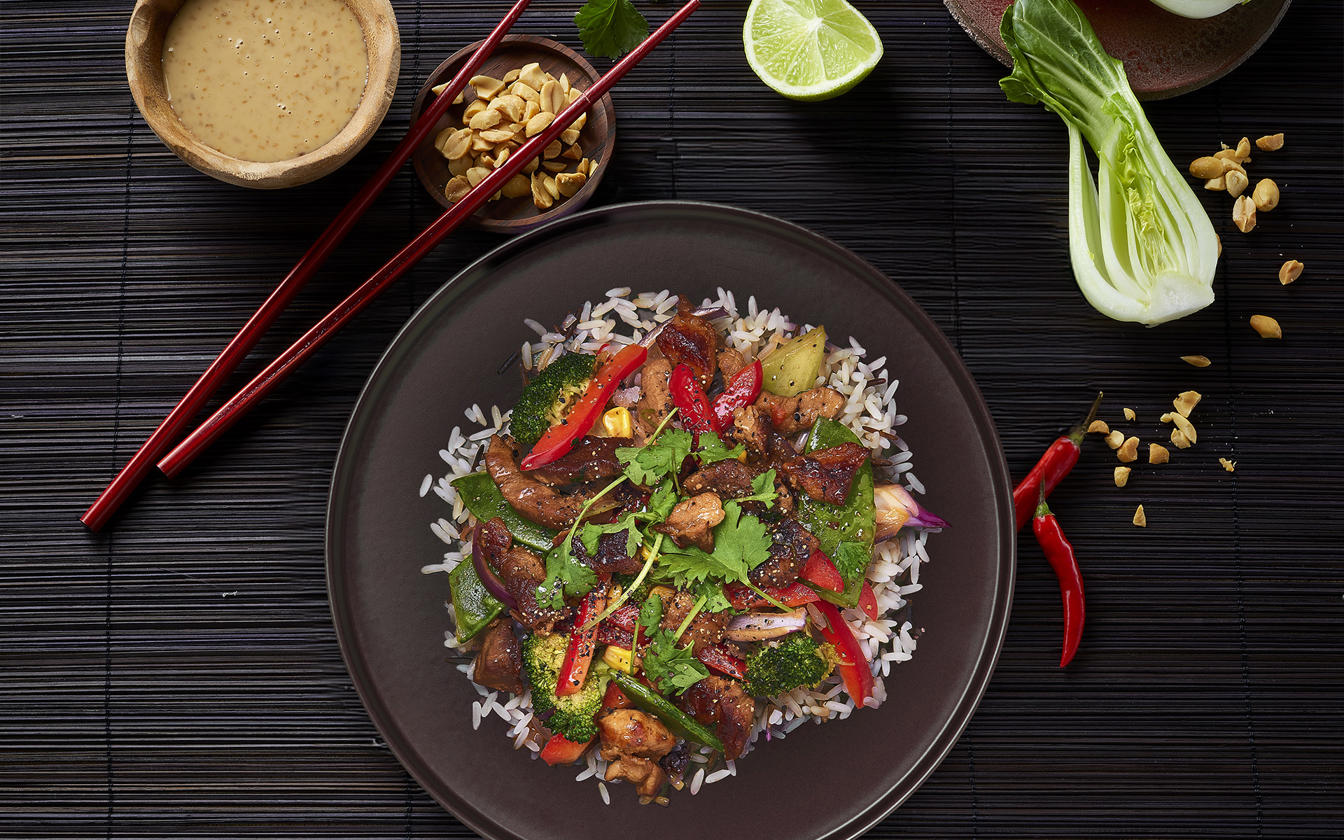 Wok med grisekød og ris