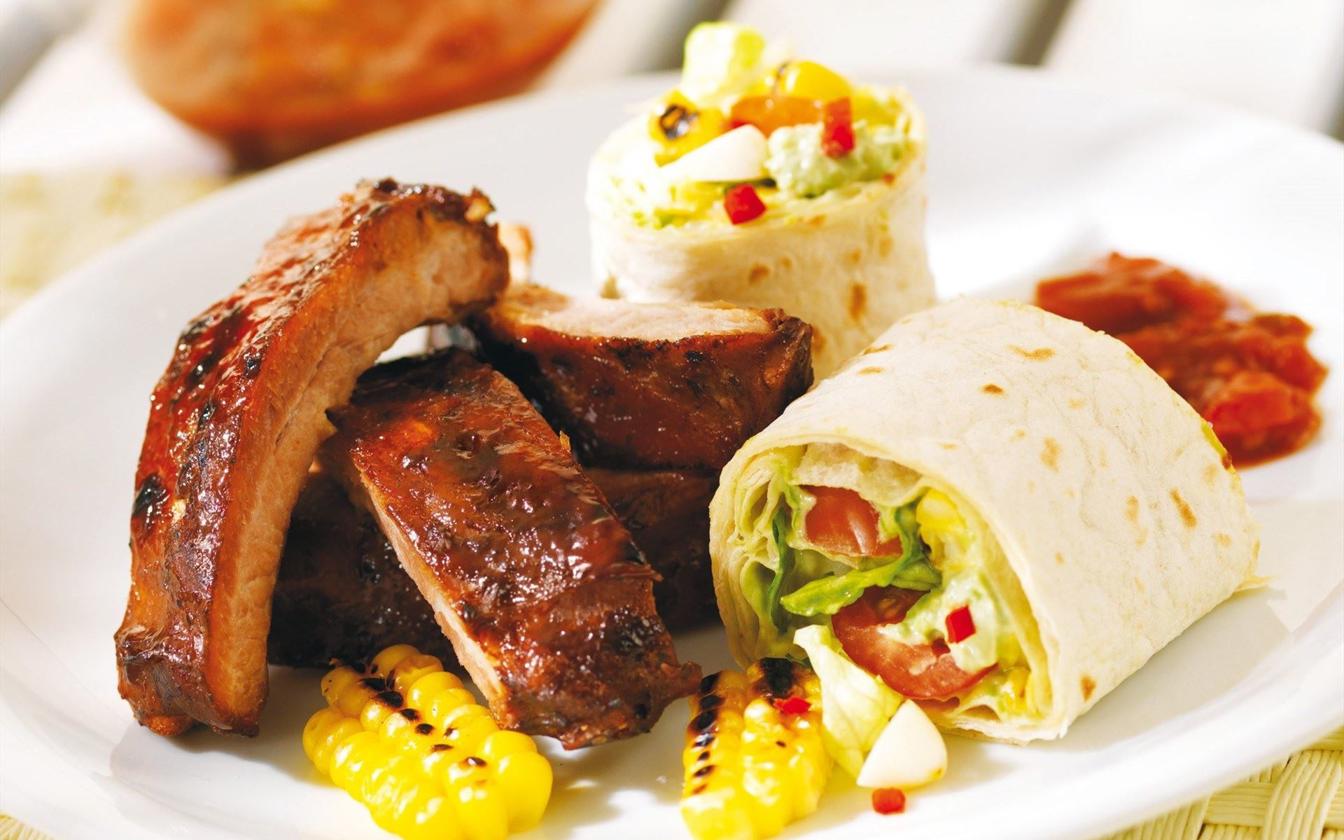 Spareribs med wraps og guacamole