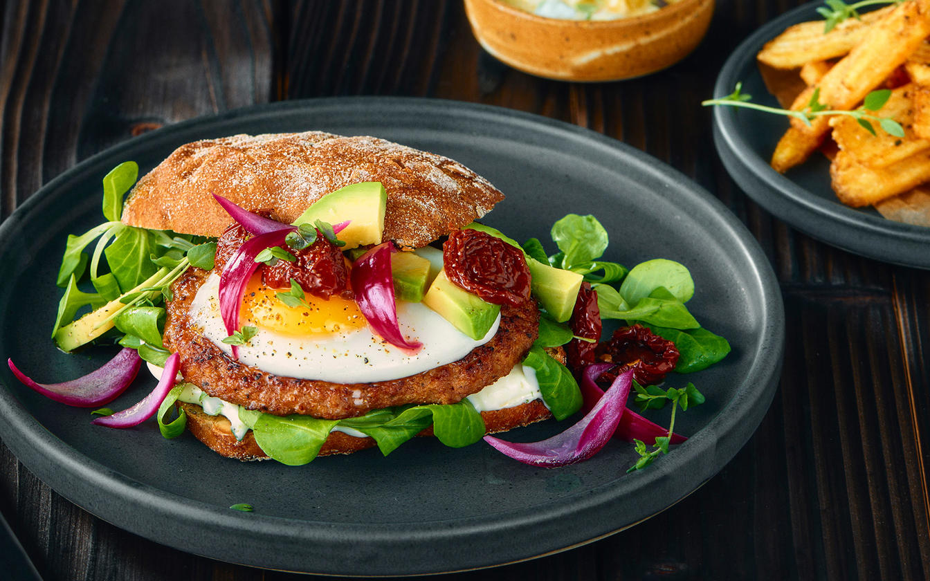 Gourmet burger med Bacon BBQ