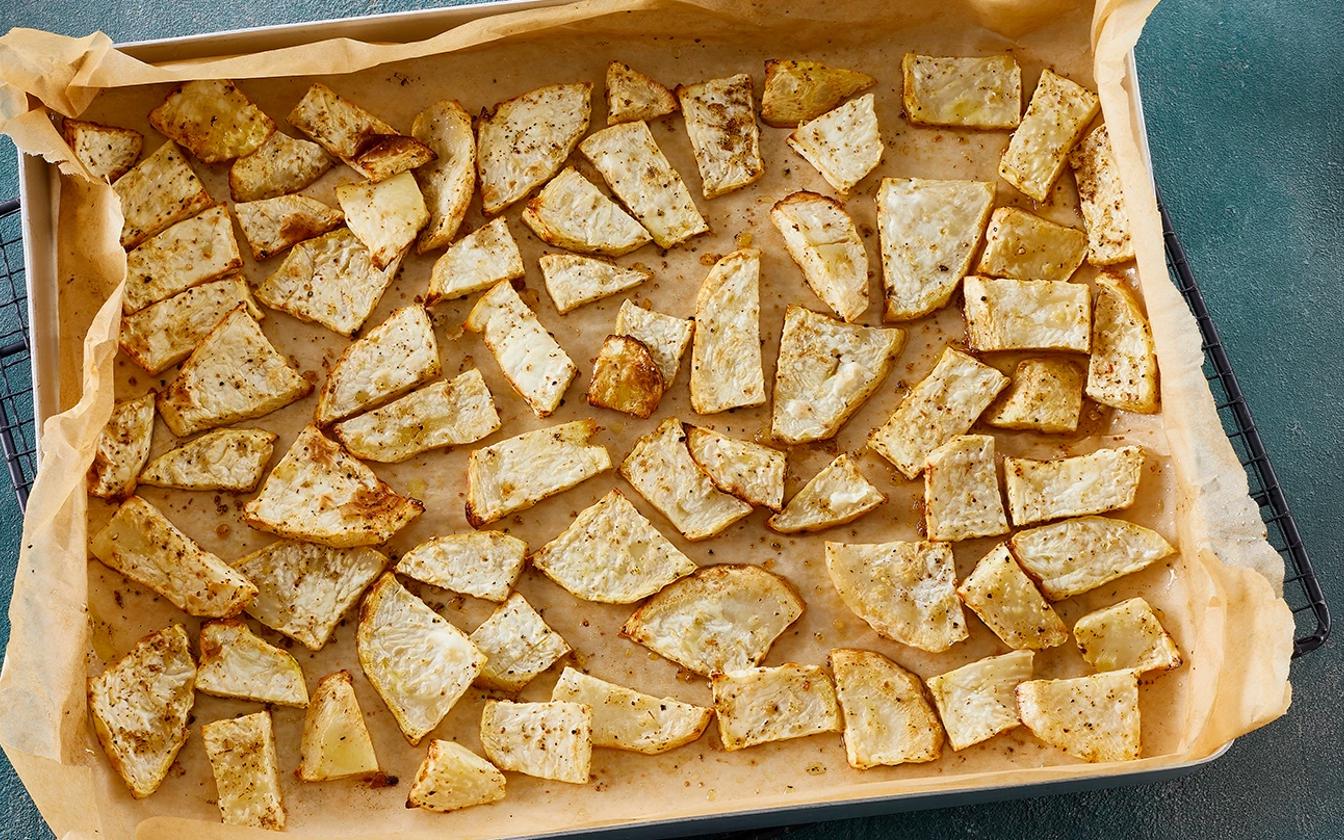 Bagte stykker af knoldselleri