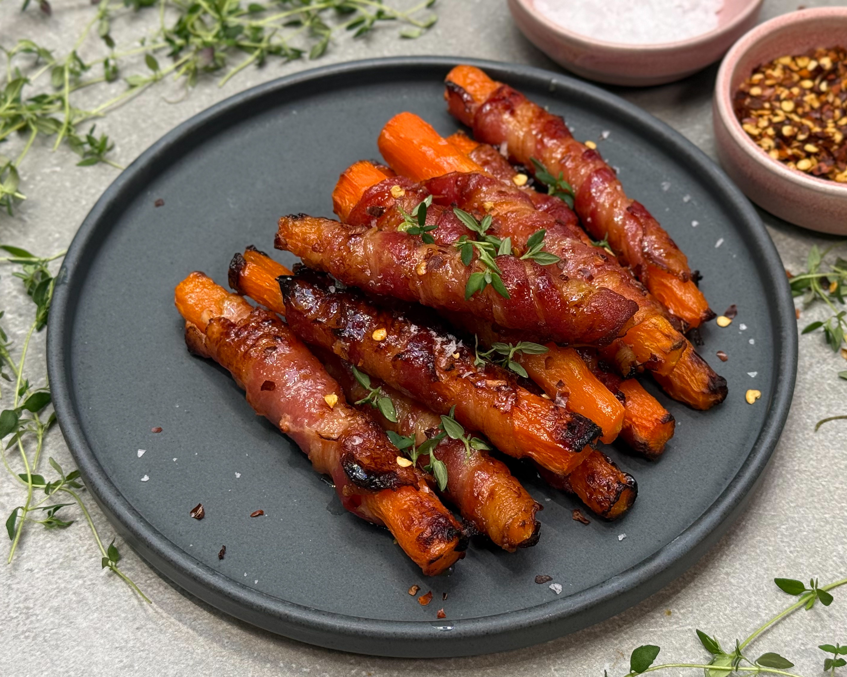 Karotten im Baconmantel mit süß-sauer Marinade