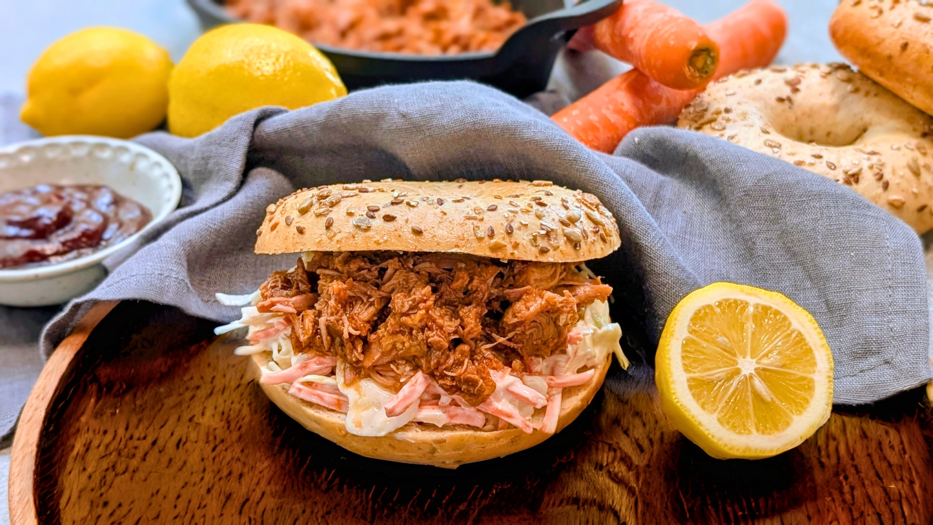 Pulled pork bagel
