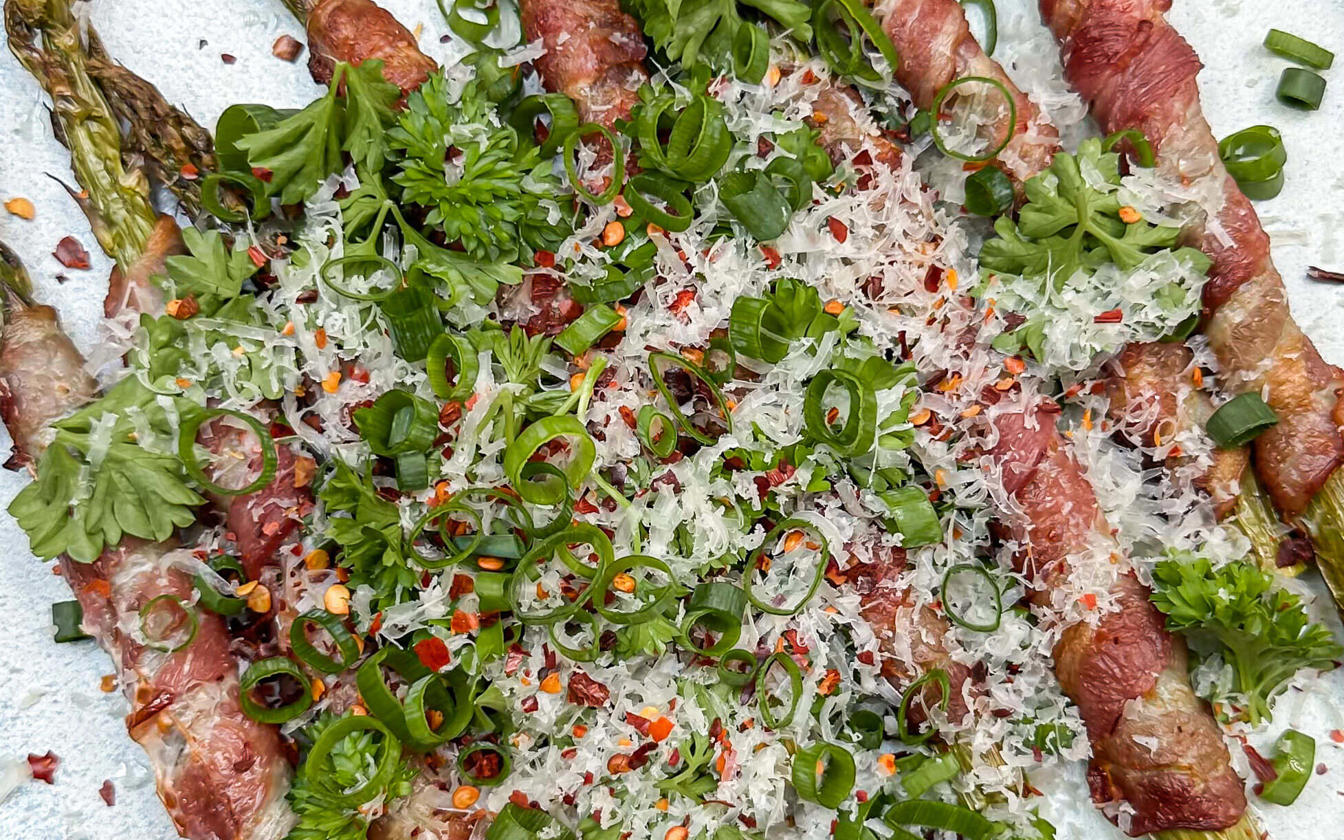 Asparges med bacon i airfryer