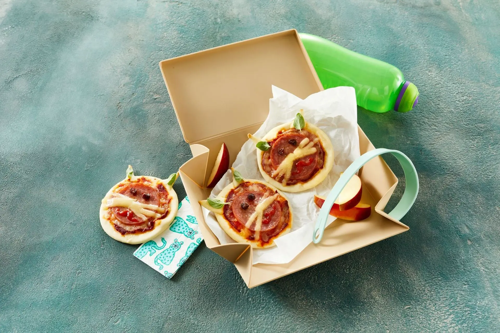 Minipizza med salami