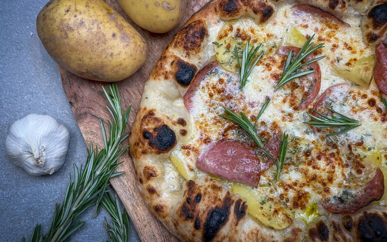 Pizza med kartofler og mascarpone
