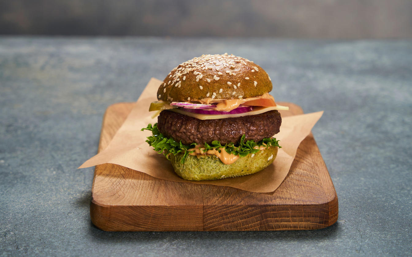 Burger med spinatbolle