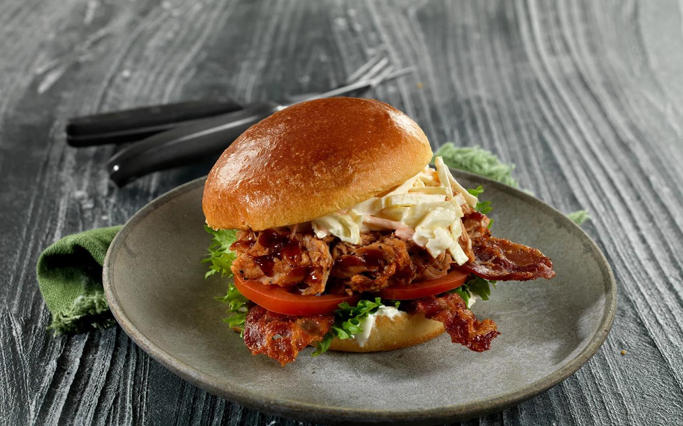 Pulled chicken burger