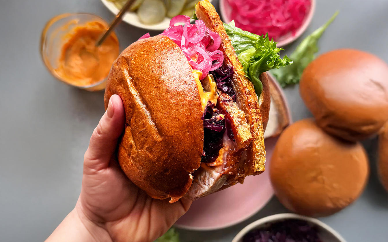Klassisk flæskestegssandwich