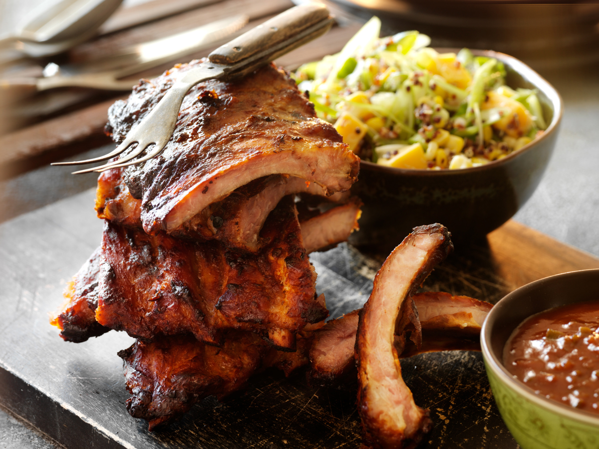 BBQ ribben med majs-quinoasalat - Danish Crown