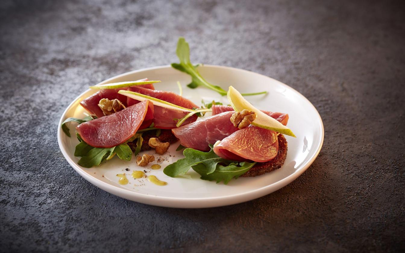 Røget mørbrad med pærer