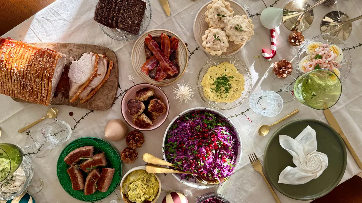 Grill med GØL pølser og majs