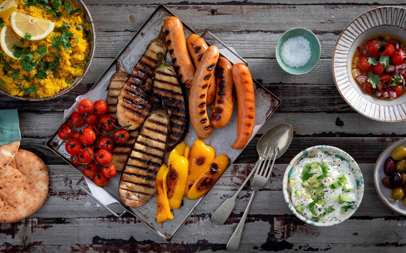 Grillad Bratwurst med bulgursallad